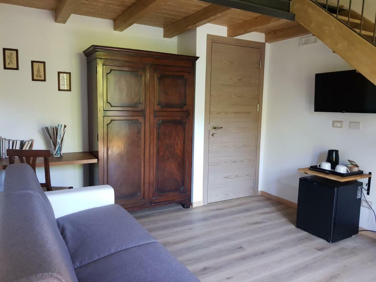 Cascina Ghitin Relais Pensionat Asti Exteriör bild