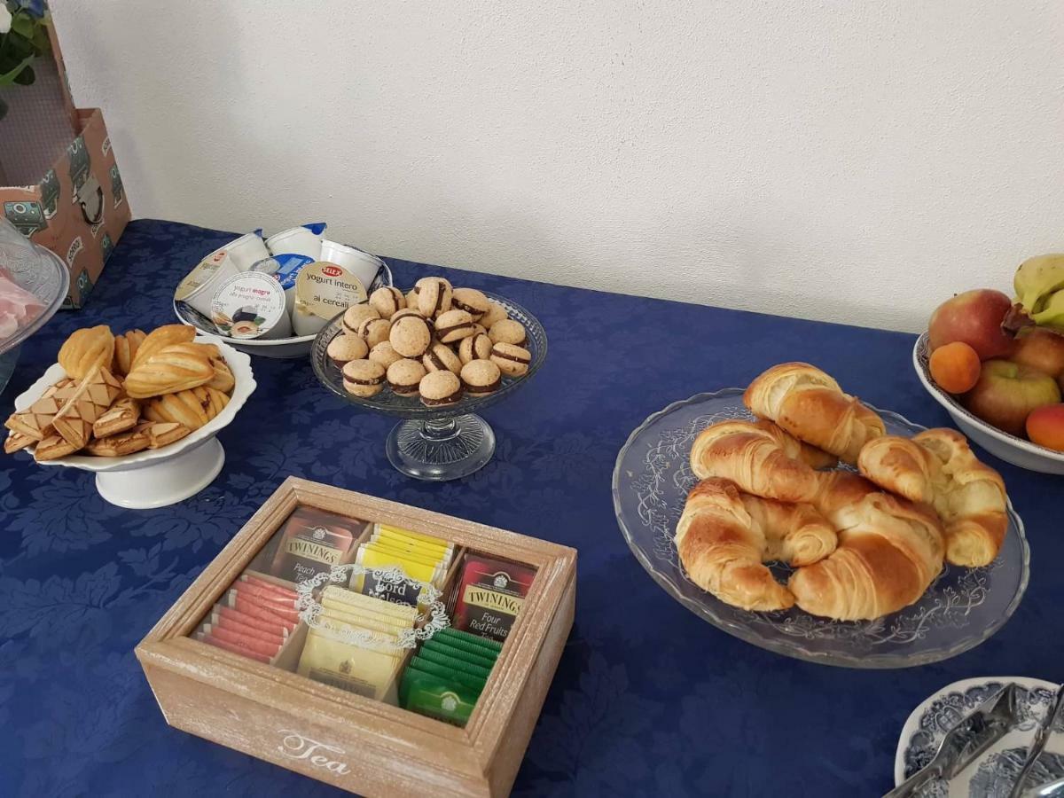 Cascina Ghitin Relais Pensionat Asti Exteriör bild