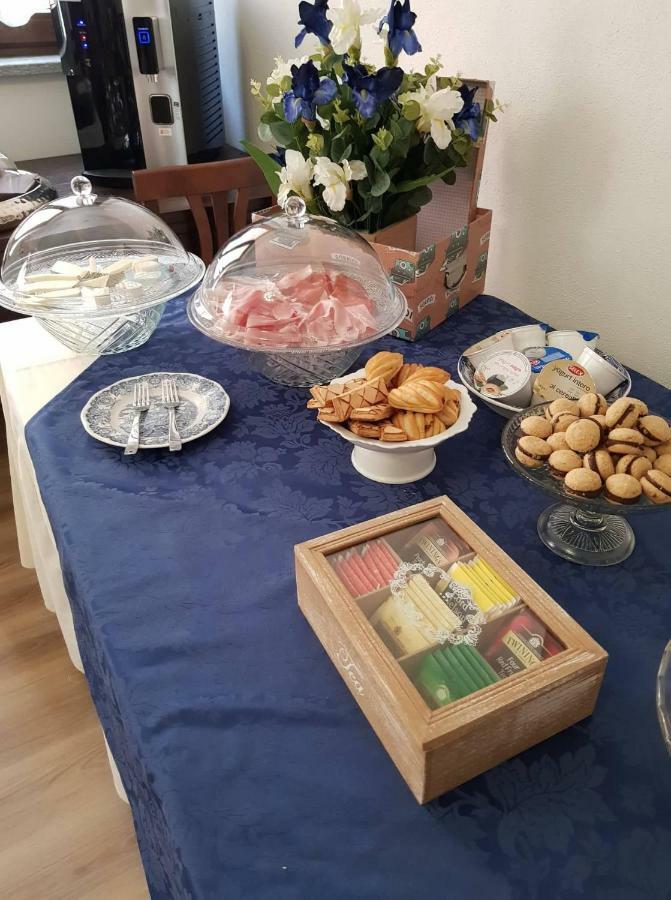 Cascina Ghitin Relais Pensionat Asti Exteriör bild